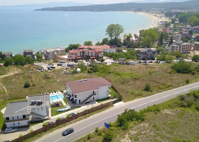 Ancient Well Resort *